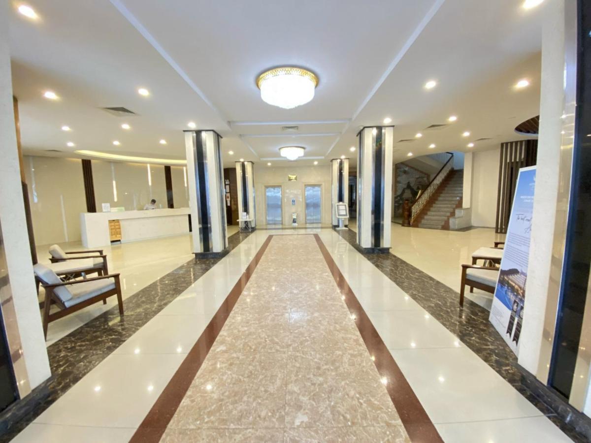 Muong Thanh Thanh Nien Vinh Hotel Exterior photo